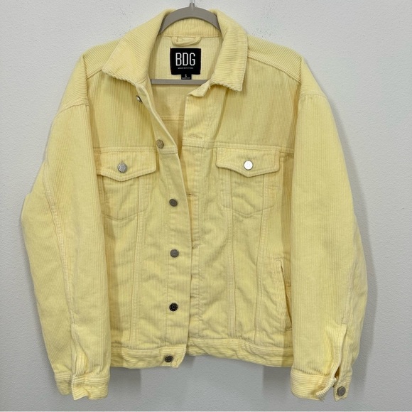 BDG Women's Small Butter Yellow Corduroy Oversized Trucker Jacket Casual - Picture 1 of 6